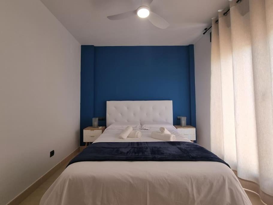 Toyo Alcazaba Suites Gran Terraza Y Vistas, 2Hab, Piscina Y Garaje Retamar  Eksteriør bilde