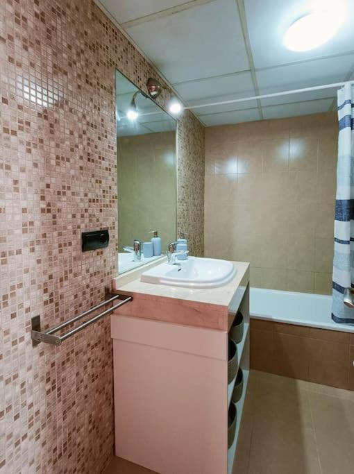 Toyo Alcazaba Suites Gran Terraza Y Vistas, 2Hab, Piscina Y Garaje Retamar  Eksteriør bilde