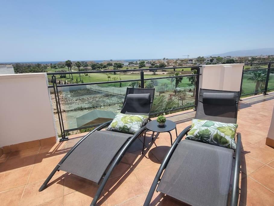 Toyo Alcazaba Suites Gran Terraza Y Vistas, 2Hab, Piscina Y Garaje Retamar  Eksteriør bilde